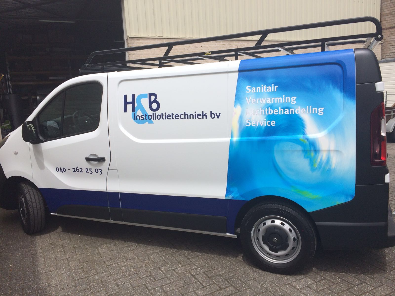 Nieuwe Bedrijfsbussen - H & B Installatie Techniek B.v.